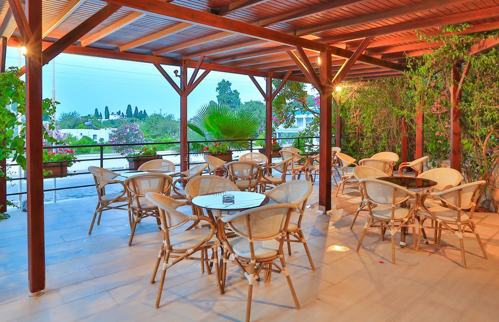 Sunny Garden Nilufer Hotel Turgutreis Exterior photo
