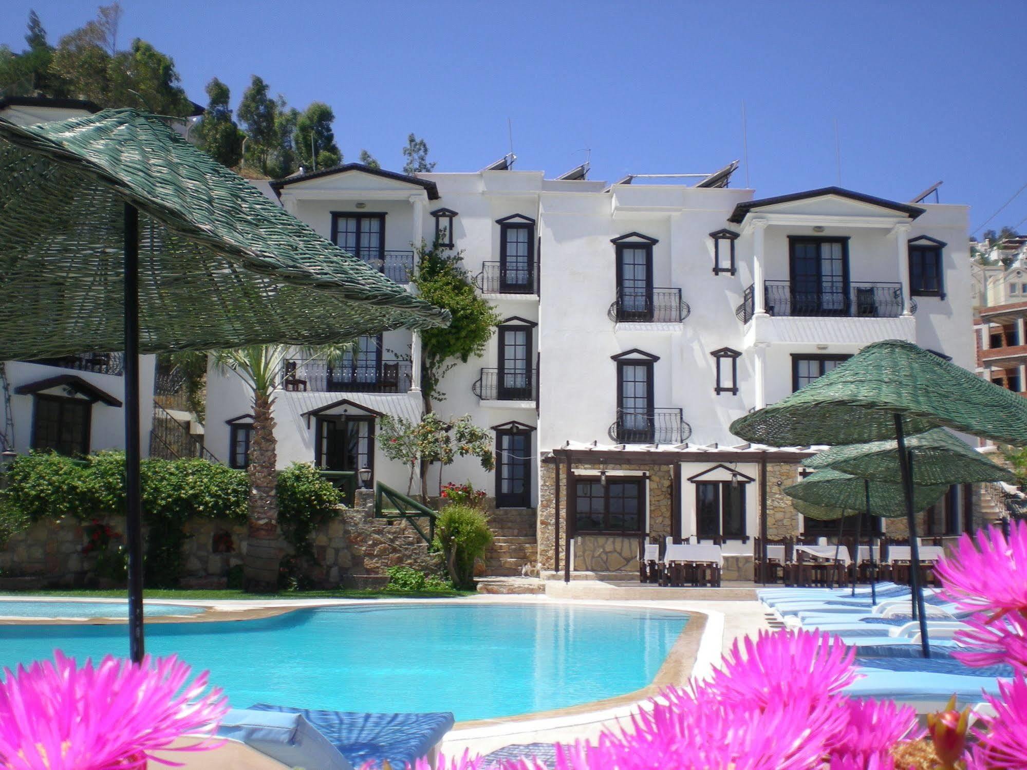 Sunny Garden Nilufer Hotel Turgutreis Exterior photo
