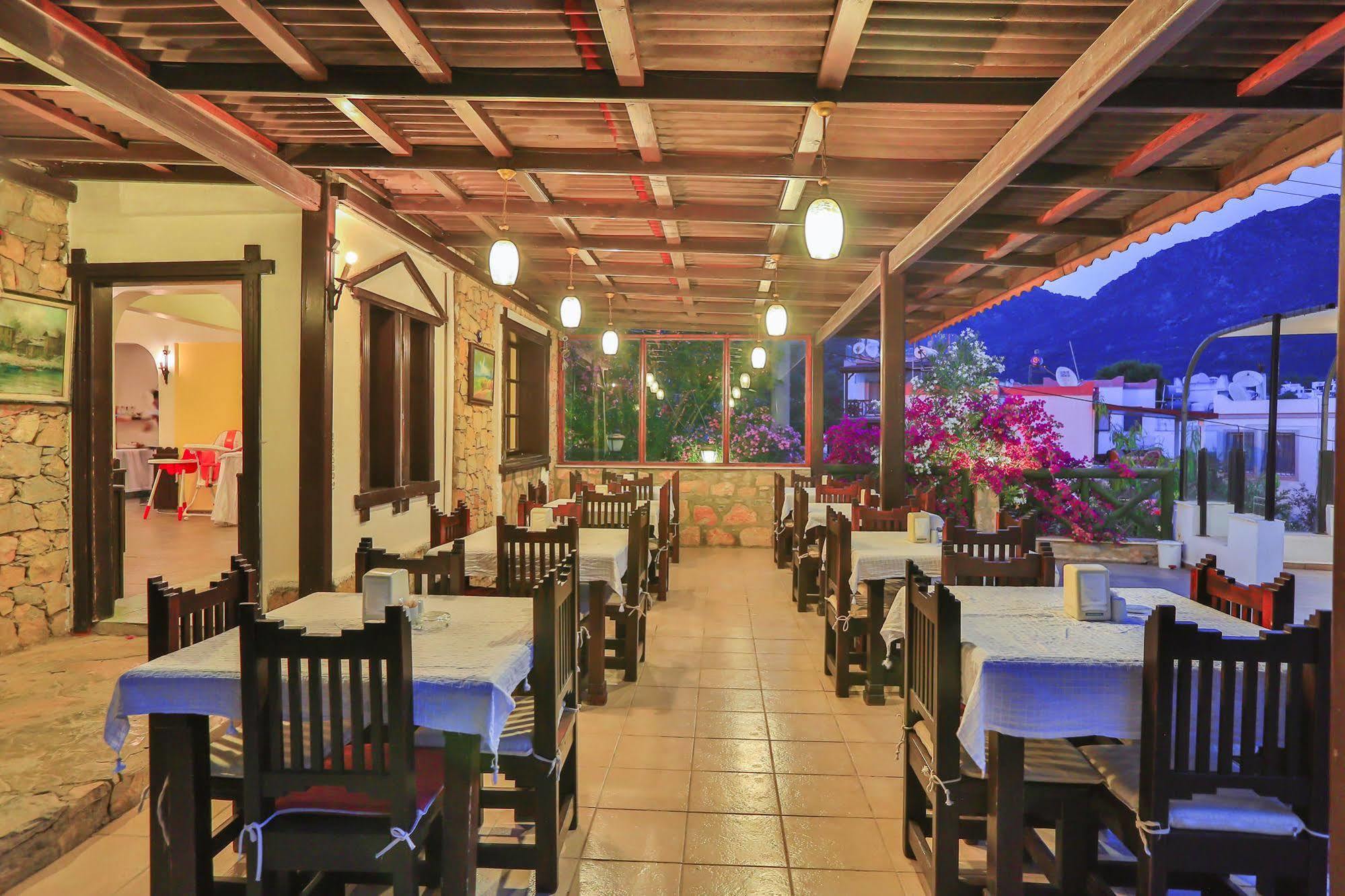 Sunny Garden Nilufer Hotel Turgutreis Exterior photo